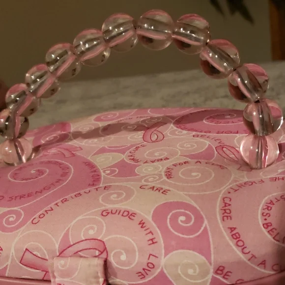 Sewing Box. - Picture 2 of 8